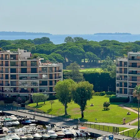 Apartment My Resid Divina Cannes Marina Vue Mandelieu-la-Napoule